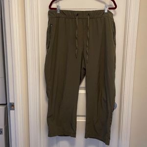 Eddie bauer 2xl departure green crop pants